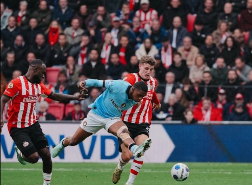 Barazim spektakolar në superpërballjen e Eredivisie, Feyenoord ruan kreun e renditjes