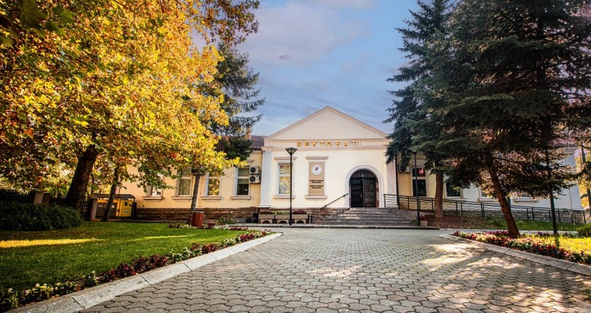 Mbrojtja e vlerave të UÇK-së: Senati i Universitetit të Prishtinës miraton deklaratën historike