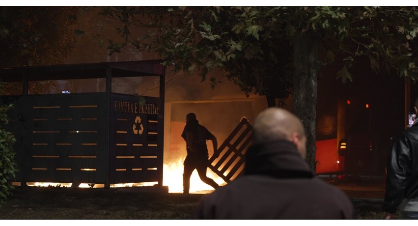 “As me një milion qytetarë në Prishtinë”: Reagimi i ashpër i Milaim Nelës ndaj protestave për Gjykatën Speciale