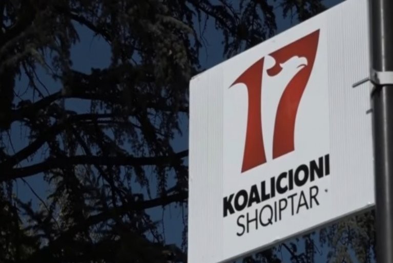 Beteja politike e Luginës: Shqiptarët votojnë të bashkuar për vendet në Parlamentin e Serbisë