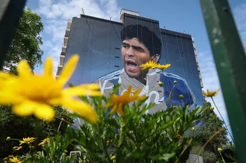 Vdekja e Diego Maradonës: Prokuroria kërkon dënimin e ekipit mjekësor për vrasje me paramendim