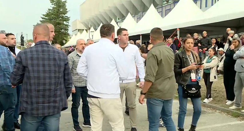 Ekzekutivi i Kosovës: Lidhja e Radoiçiqit me familjen Vuçiq dëshmon se Beogradi fshihet pas agresionit në Banjskë