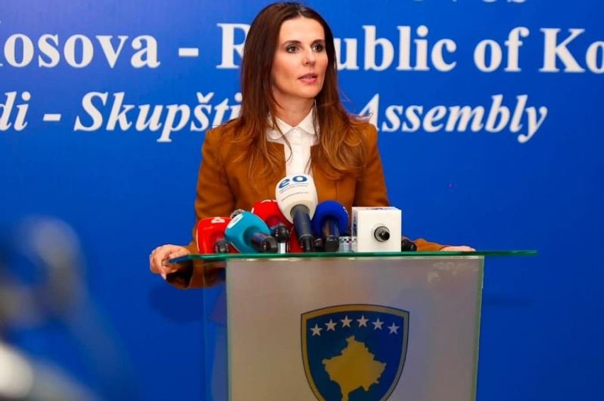 Vlora Çitaku nominohet për ushtruese detyre e kryetares së PDK-së