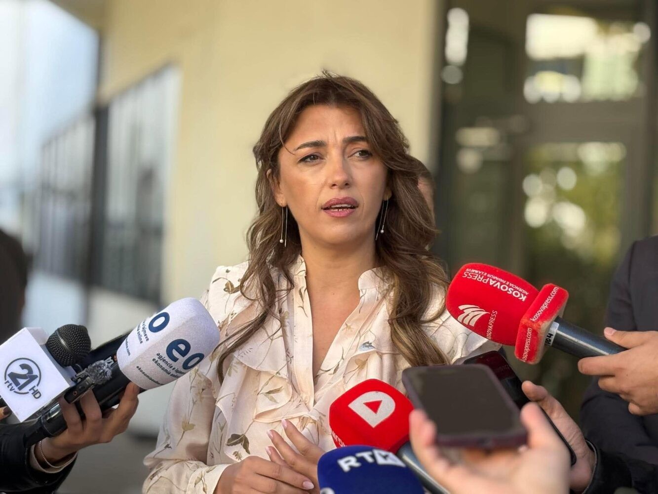 Haxhiu kundërshton kushtëzimet: Zgjedhja e presidentit është prioritet absolut, jo çështje për pazare politike