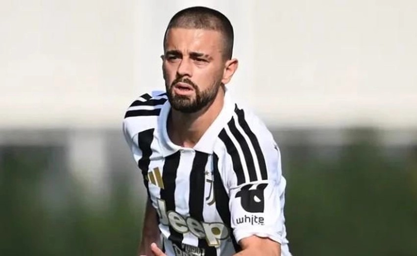 Ish-sulmuesi i njohur italian thur eloge për Zhegrovën: Me këtë ritëm bëhet lojtari më i rëndësishëm i Juventusit