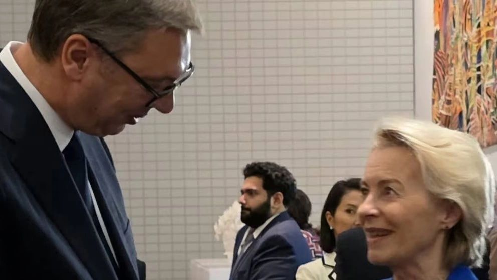 KE-ja thotë se takimi Von der Leyen-Vuçiq ishte “spontan dhe i shkurtër”