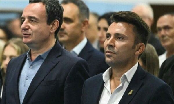 Rrustemi: Rënia e Vuçiqit nisi me Albin Kurtin në krye të Qeverisë