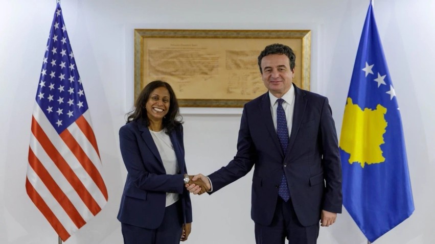 Partneriteti SHBA-Kosovë në fokus: Ambasada Amerikane zbardh detajet e takimit mes Kurtit dhe Prattipati