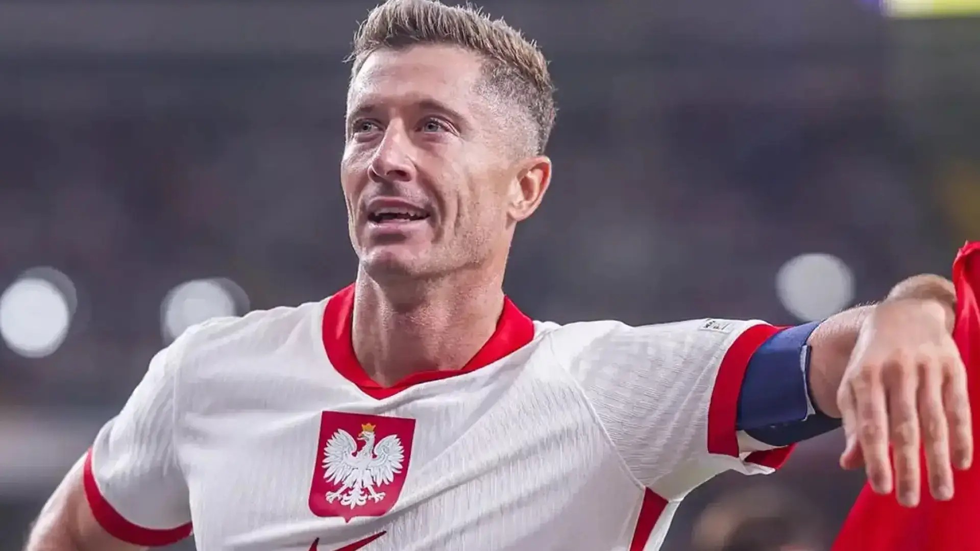 “Doja të fitoja trofe”: Robert Lewandowski ‘thumbon’ rëndë tifozin e Arsenalit