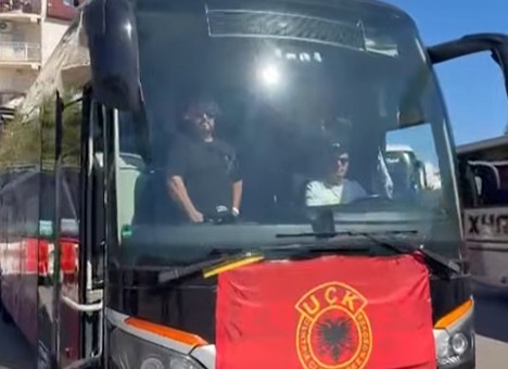 Nisur nga Prizreni: Qytetarët marshojnë drejt kryeqytetit për të mbështetur ish-krerët e UÇK-së