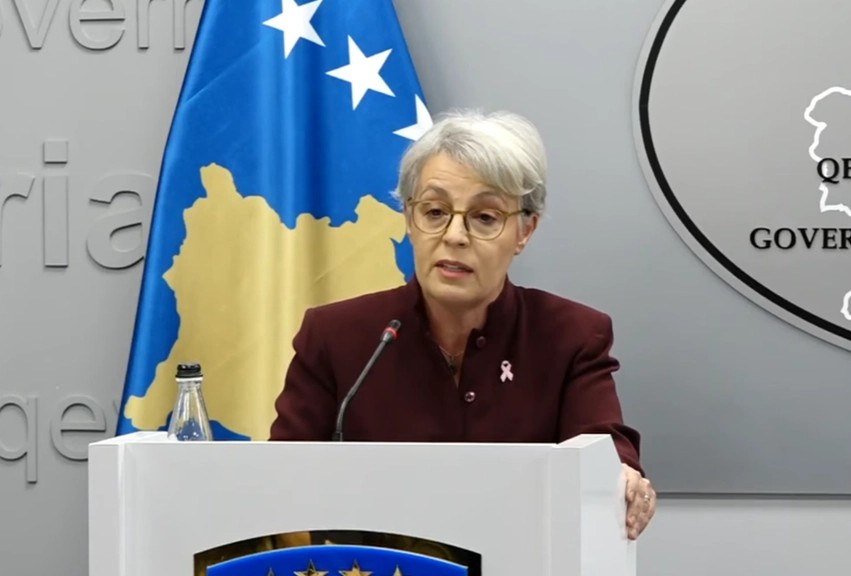 Kërkesat për largim nga detyra pas vrasjes së Arlinda Zekajt, reagon ministrja Gërvalla