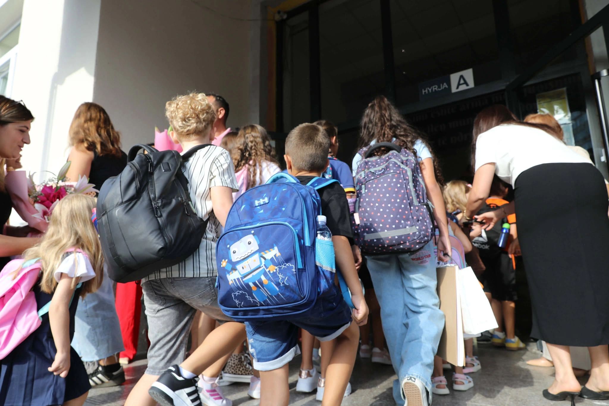 Për 4 muaj, 31.553 fëmijë më pak në listë, Ministria mohon dyshimet për keqpërdorime