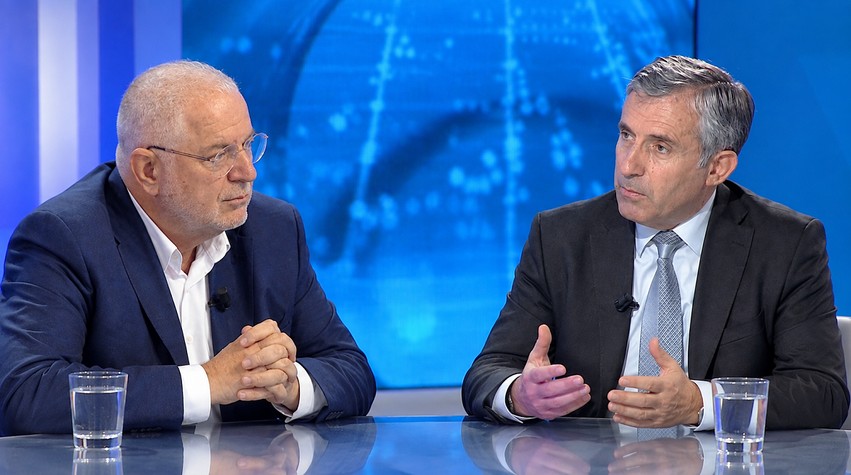 Përplasja e fortë: Enver Bytyçi ikthehet ashpër Baton Haxhiut pas diskutimeve në studio televizive