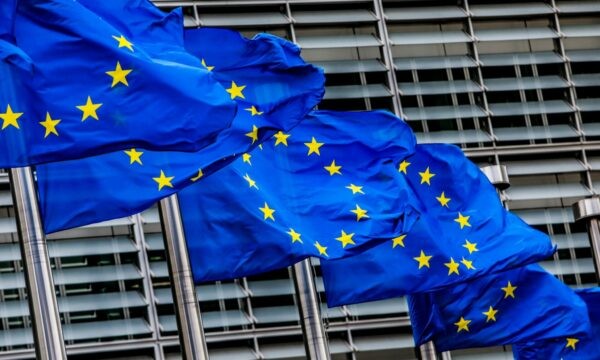 Brukseli: Ndryshimet ligjore të Kuvendit për Gjykatën Speciale shkelin angazhimet ndërkombëtare
