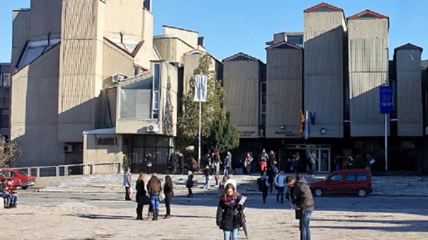 Dyert e universiteteve hapen për rreth 53 mijë studentë: Nis zyrtarisht viti i ri akademik 2026/2027