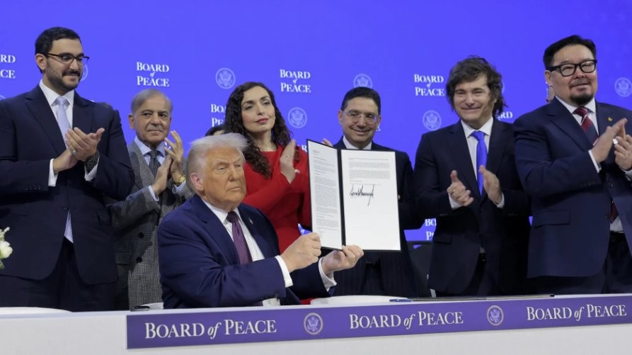 “The Guardian”: Izraeli bllokon ndërtimin e bazës për trupat paqeruajtëse të Kosovës dhe Marokut në Gaza
