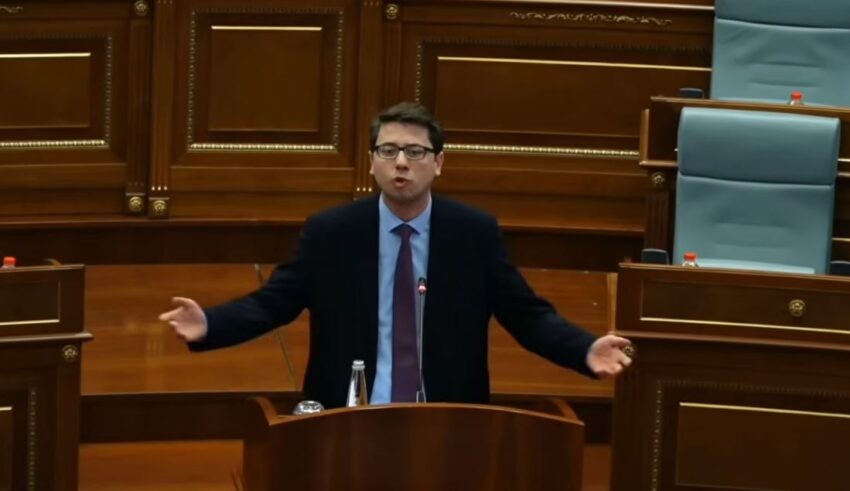 Ministri Murati jep detajet: Kur do të ekzekutohet paga e 13-të dhe çfarë bëhet me buxhetin e komunave