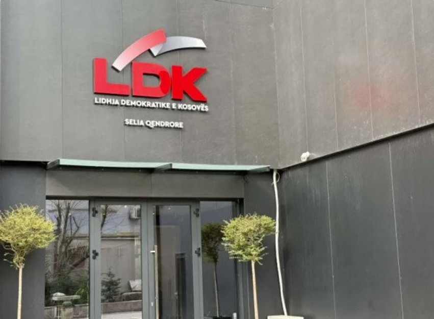 Valë dorëheqjesh në LDK në Obiliq: Dy asambleistë largohen shkak të qëndrimit ndaj Speciales
