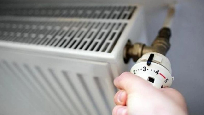 Sezoni i ngrohjes në Shkup nis para kohe: Radiatorët ndizen këtë mëngjes për shkak të të ftohtit