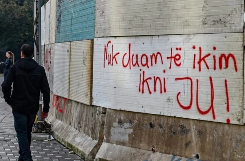 Thirrja e Ambasadës së SHBA-së: Ushtroni të drejtën e protestës në mënyrë paqësore dhe ligjore