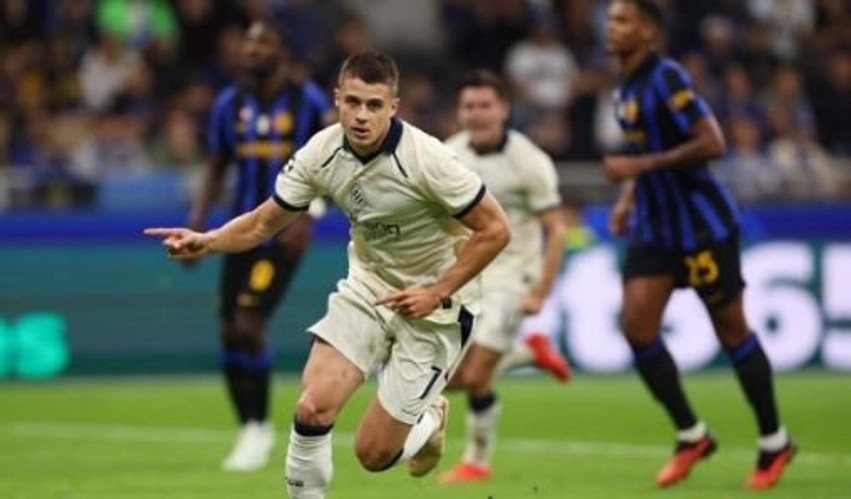 Arsenali vihet në ndjekje të talentit të Club Brugge, konkurrencë e fortë me gjigantët italianë