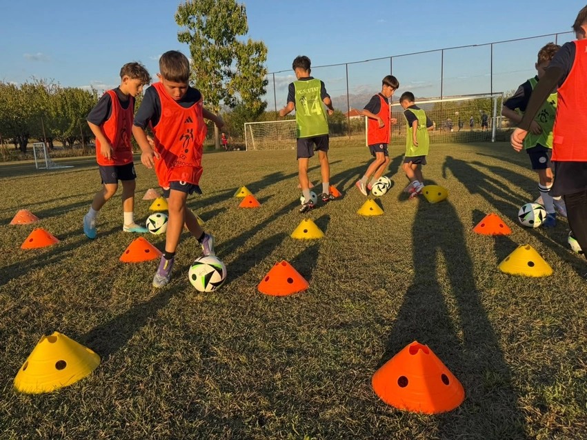 Festa e futbollit në Shkodër: Fëmijët bashkohen dhe argëtohen në kuadër të Javës Evropiane të Sportit