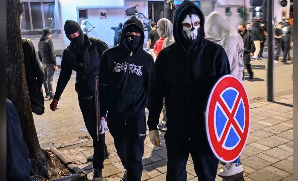 Kushte të reja për protestat në vend: Rriten ndjeshëm gjobat dhe shtohen kompetencat e Policisë së Shtetit