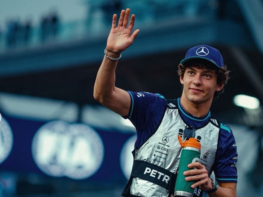 Kurorëzimi historik në Formula 1? Antonelli ul me këmbë në tokë para garës në Austin
