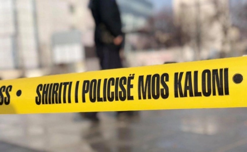 Tragjedi në Ferizaj: Humb jetën 54-vjeçari pasi bie nga kati përdhes në bodrumin e një objekti në ndërtim