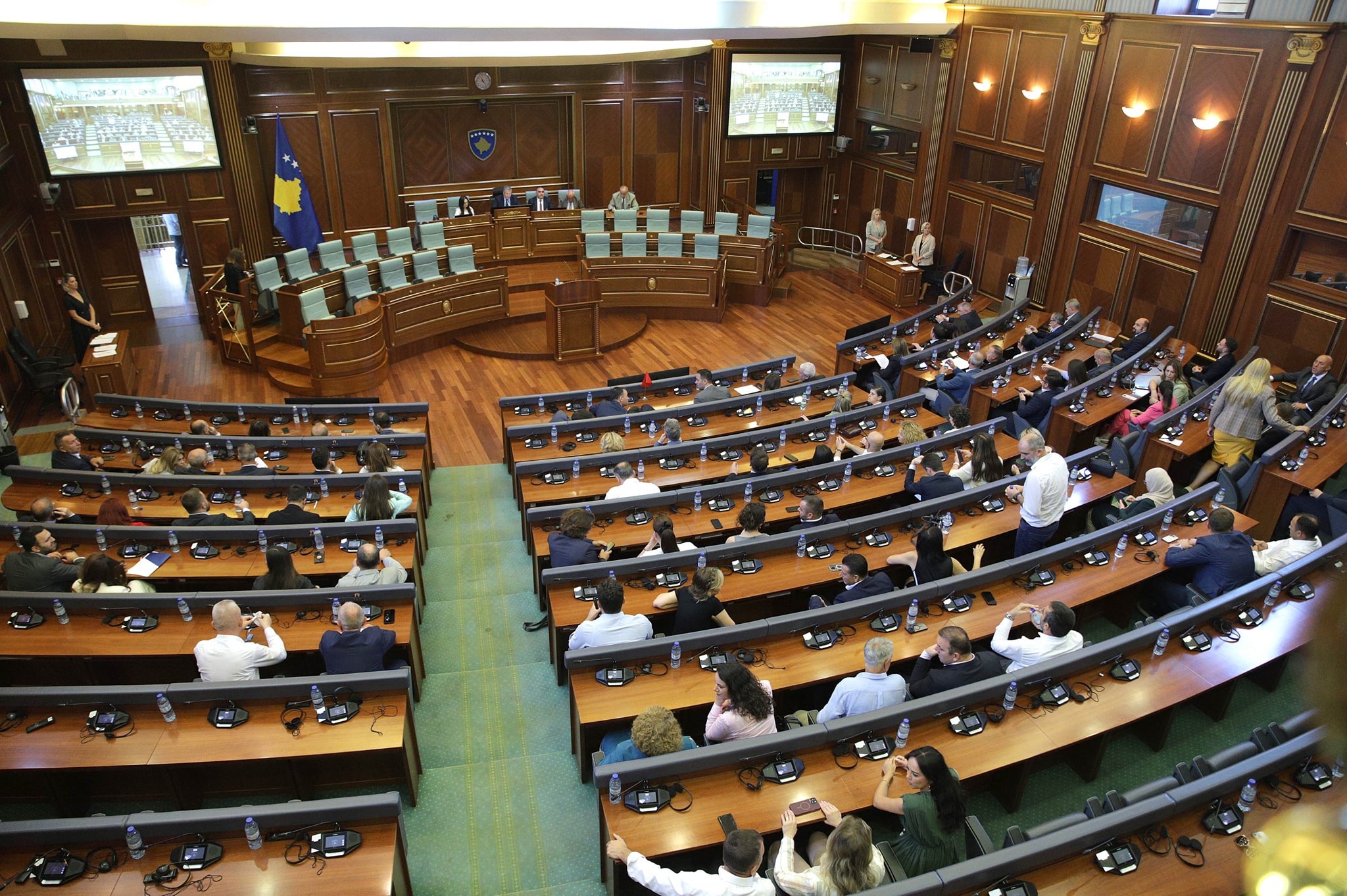 Kuvendi i Kosovës miraton në parim ndryshimet ligjore për Dhomat e Specializuara