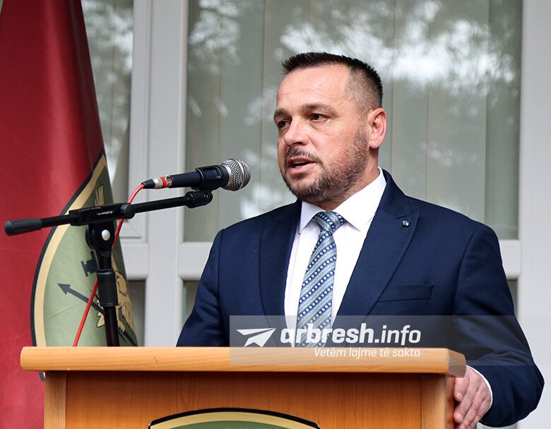Maqedonci: Beogradi mbështet krimin dhe mban 48 baza ushtarake afër kufirit, skenar rus ndaj Kosovës