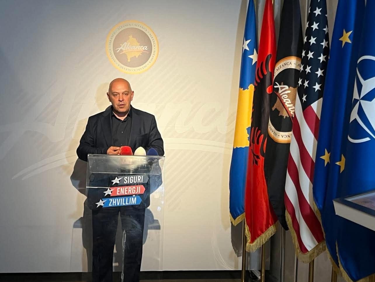 Kriza institucionale, Ardian Gjini: Kryeministri Kurti zgjodhi taktikën e fajësimit dhe të blerjes së kohës
