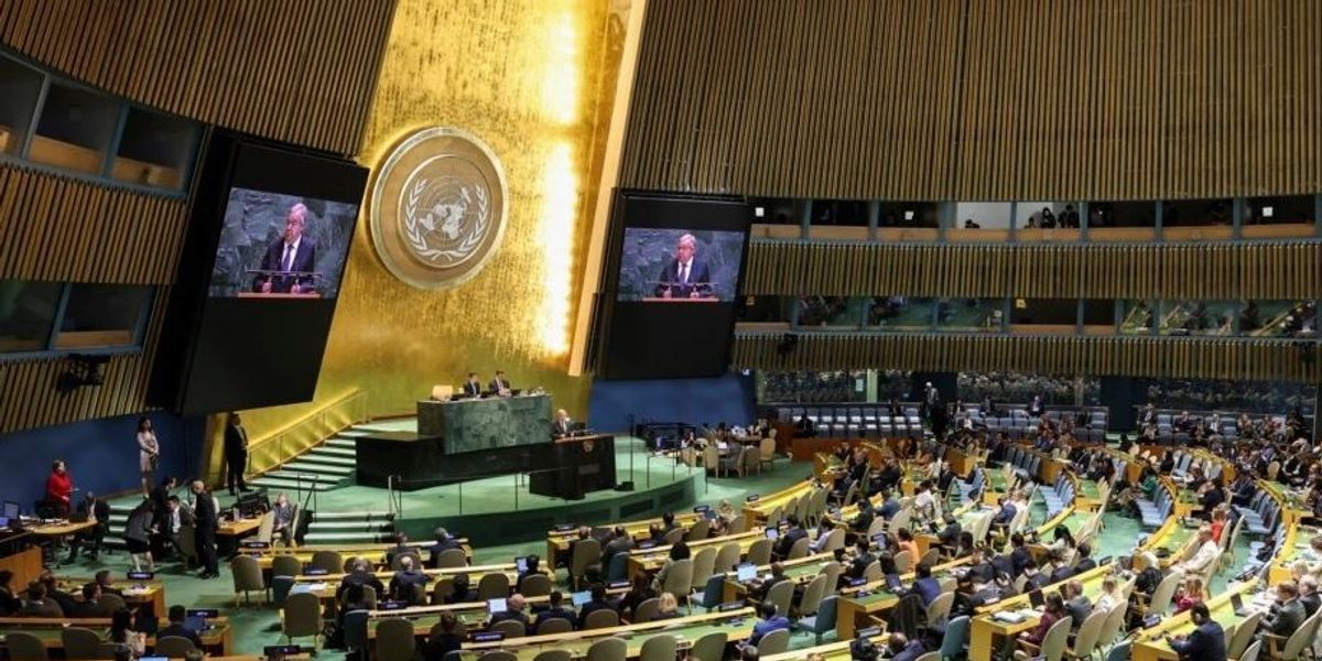 ​Ish-diplomatët: Kosova duhet ta shfrytëzojë OKB-në për të adresuar çështjen e Speciales