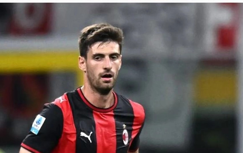 Matteo Gabbia analizon momentin e Milanit: Tranzicioni kërkon kohë, ja synimet tona për këtë sezon