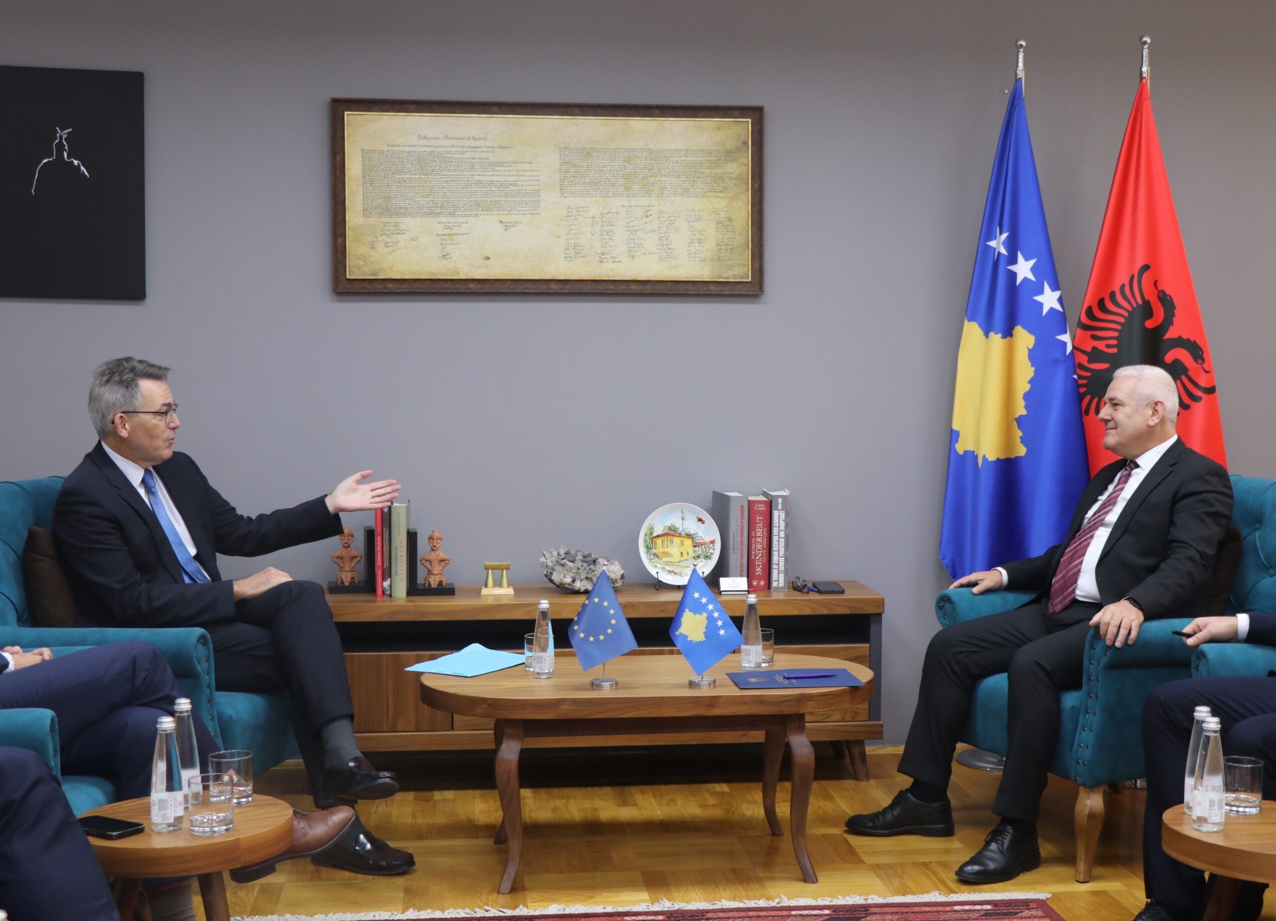 Sveçla takon zyrtarin e lartë të Komisionit Evropian, Olivier Onidi: Në fokus siguria, migracioni dhe agjenda e integrimit