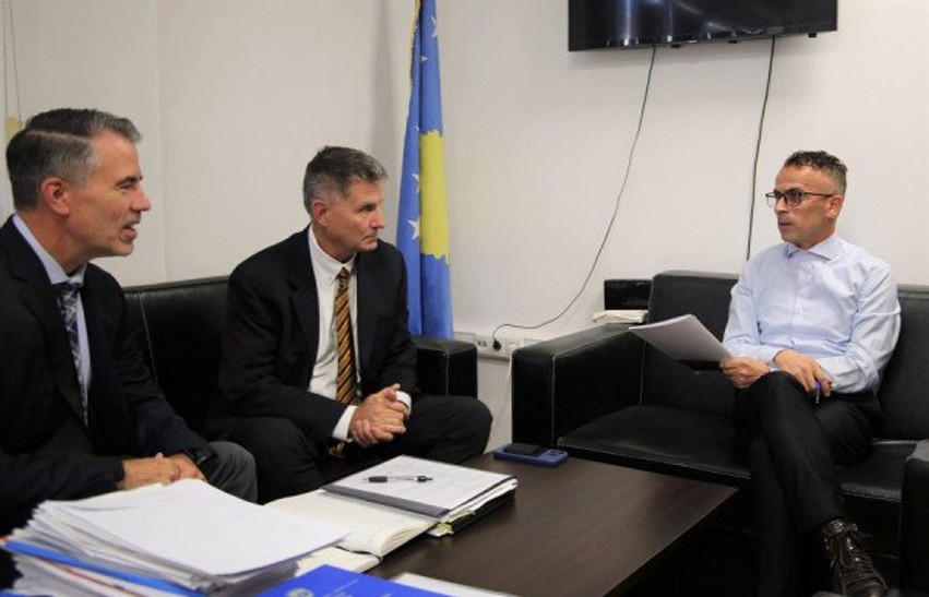 Partneritet strategjik: Kosova dhe SHBA bashkojnë forcat kundër krimit financiar
