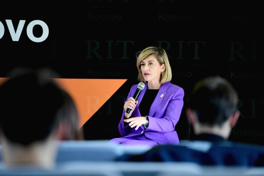 Beteja me kancerin, Mimoza Kusari-Lila rrëfen përvojën personale dhe bën thirrje për ndërgjegjësim shoqëror