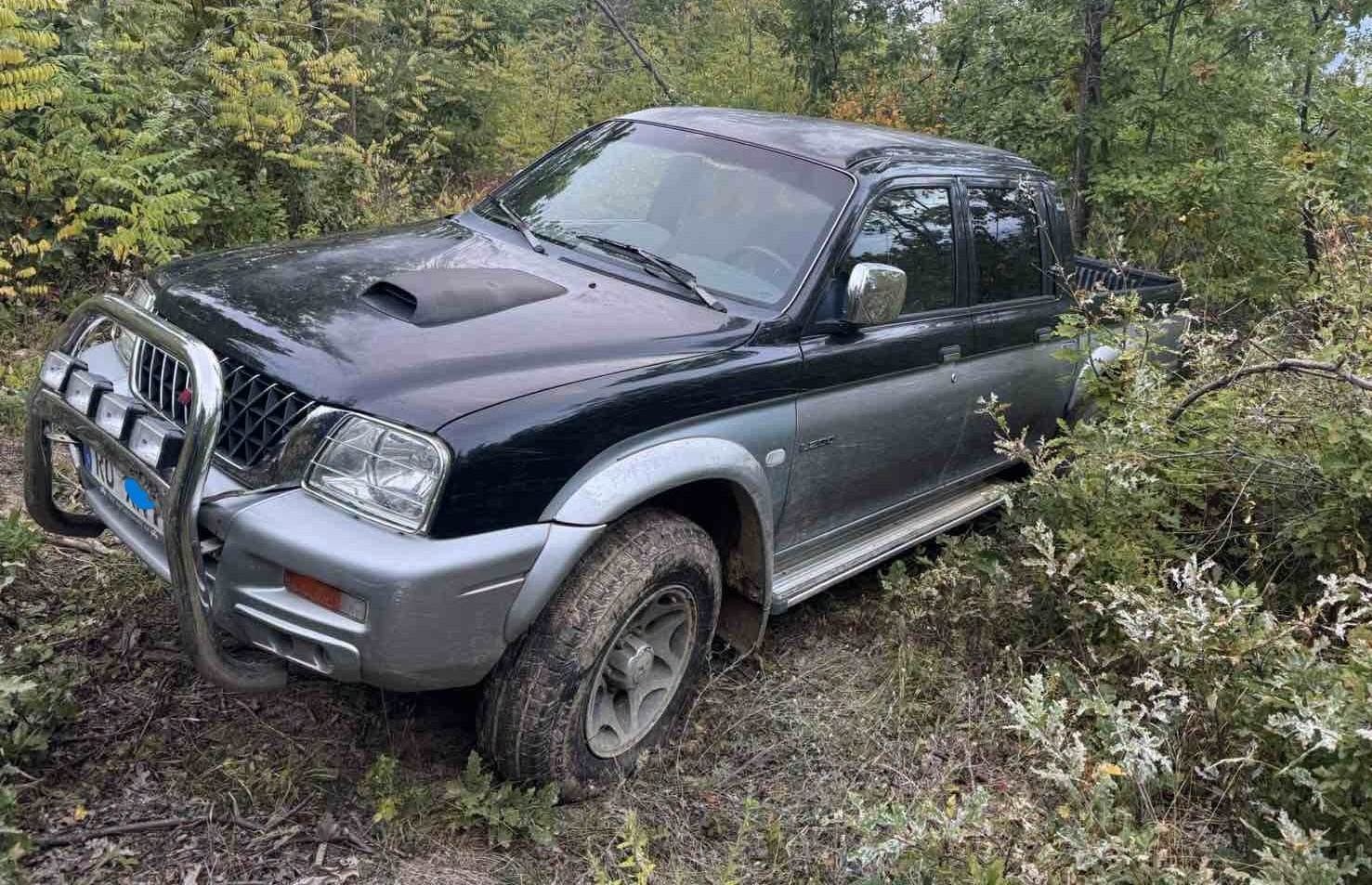 Gjendet pas gjysmë viteve automjeti i vjedhur në Zhur, Policia ia dorëzon pronarit