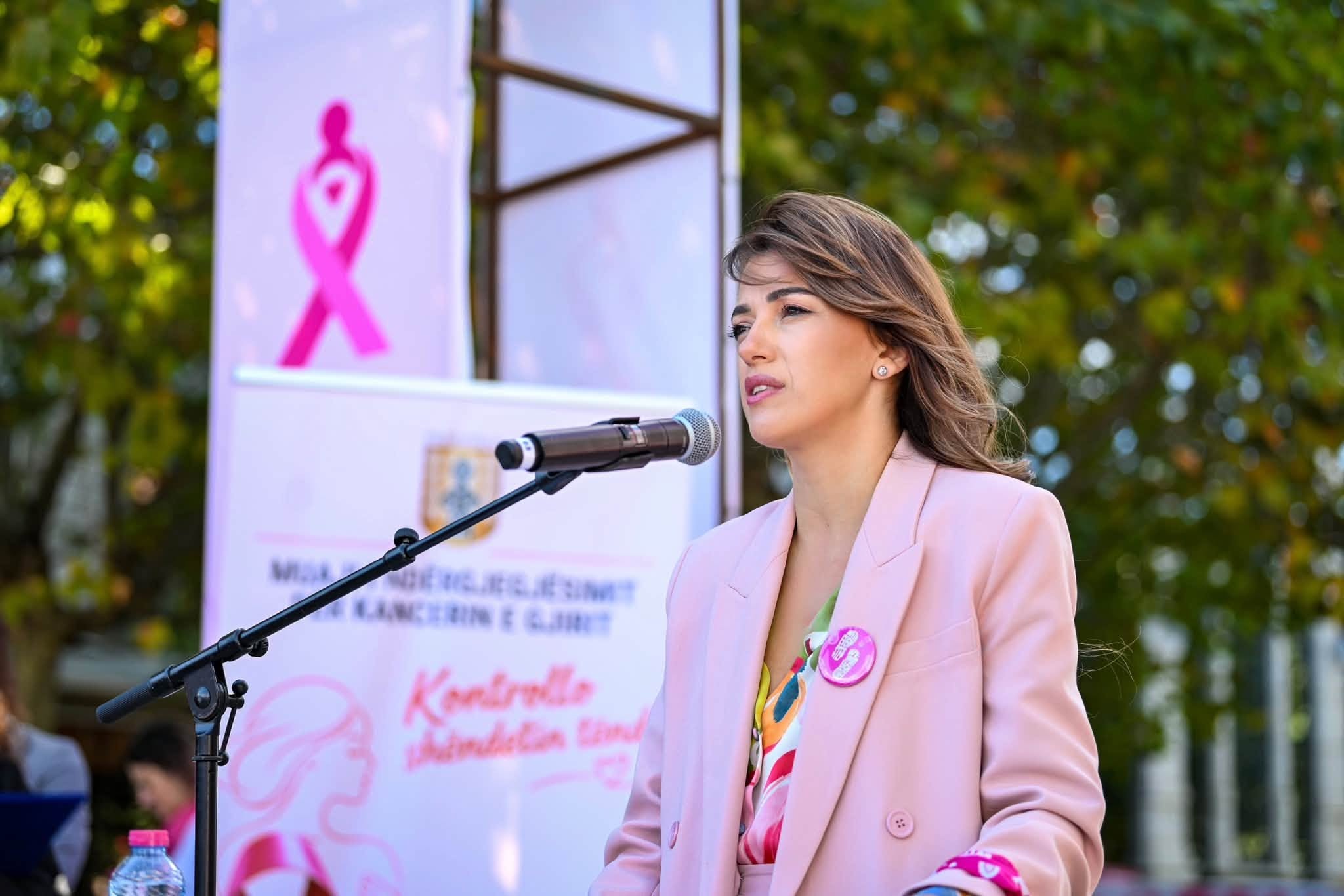 “Race for the Cure Kosova”: Albulena Haxhiu bën thirrje urgjente për kontrolle të hershme kundër kancerit të gjirit