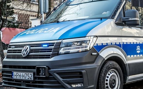 Parandalohet një tragjedi e mundshme: Policia polake prangos 16-vjeçarin që dyshohet se përgatiste sulm të armatosur