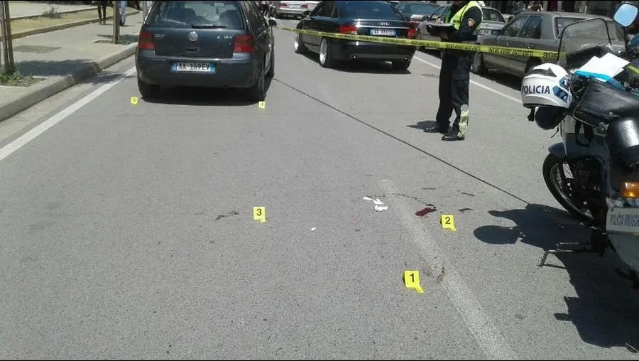 Tragjedi në rrugët e Pogradecit, 26-vjeçari humb jetën në një aksident rrugor