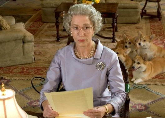 20 vjet nga “The Queen”: Helen Mirren rrëfen frikën për rolin e Mbretëreshës Elizabeth II