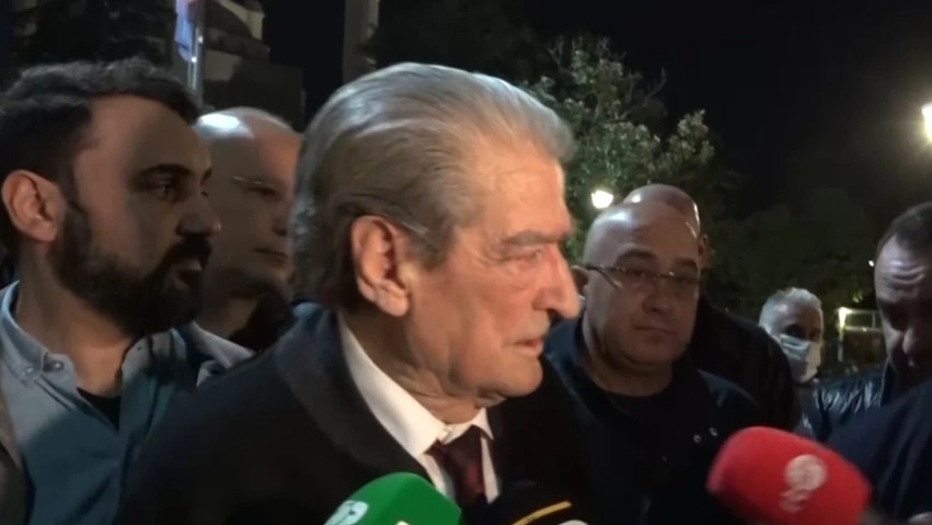 Sali Berisha: Tensionet te selia e PD-së ishin skenar i Edi Ramës, protestuesit nuk na sulmuan