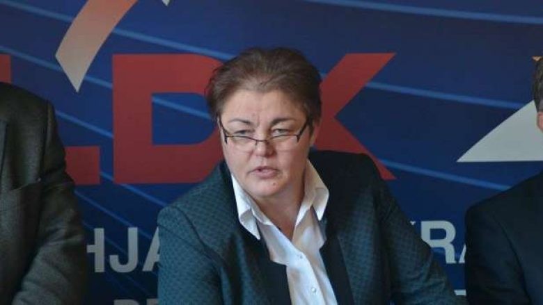 Melihate Termkolli: Lidhja Demokratike e Kosovës humbi rrugën, mbrëmë u tentua t'i vihet dryni