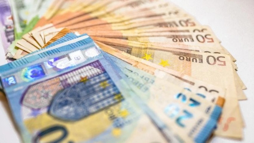 Ministria e Financave synon huamarrje prej 1.3 miliardë eurosh në tregun global për vitin 2027