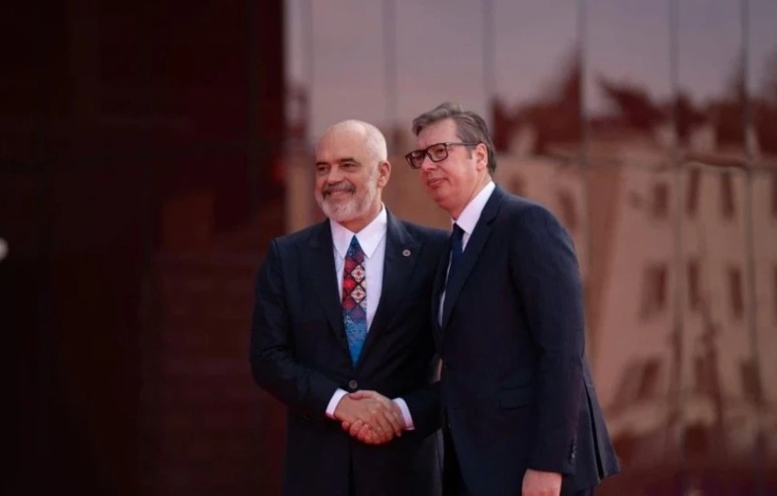 Raportet Rama-Vuçiq nën thjerrëzën e ish-diplomatit: Çfarë fshihet pas deklaratës së presidentit serb për qëndrimin e Shqipërisë?