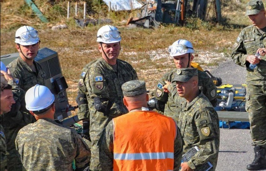 Bashkëpunim i ngushtë ushtarak: FSK dhe forcat turke përmbyllin me sukses trajnimin e avancuar në kërkim-shpëtim