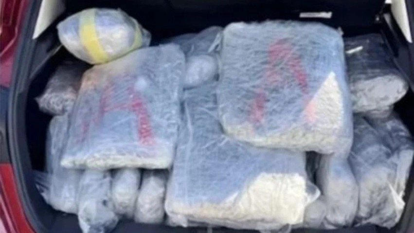 Goditet trafiku ndërkufitar: Sekuestrohen 70 kg marijuanë nga Saranda, pranga shtetasit grek