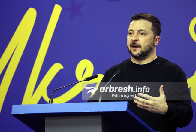 Zelensky konfirmon shkatërrimin e dy avionëve rusë dhe jep alarmin për sulme të reja balistike