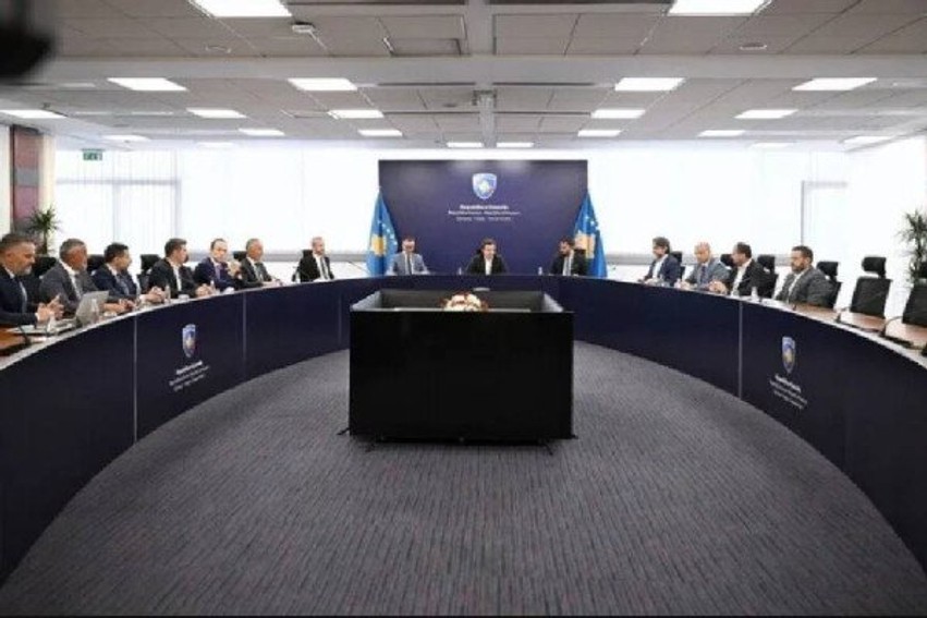 Përgatitjet për «Prishtina 2030»: Qeveria mban takim urgjent dhe cakton afatin për përgjigjen ndaj ICMG-së